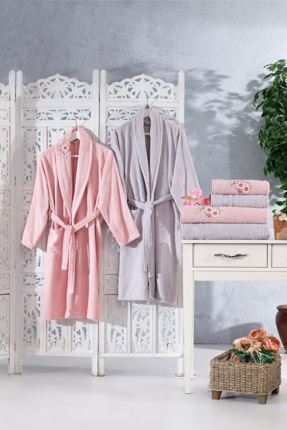 Family Nakışlı Pembe & Lila Aile Bornoz Seti 6 Parça Çeyizlik Kadın Erkek Bornoz Banyo Havlu Takımı ürün görseli 1