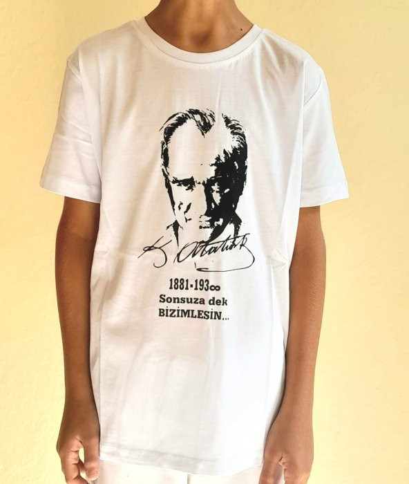 Atatürk Baskılı Beyaz Kısa Kollu Çocuk T-shırt ürün görseli 1