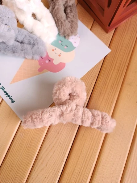 Peluş Tüylü Mandal Toka ürün görseli 1