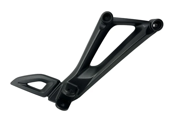 Bajaj Pulsar RS 200 Sağ Arka Basamak Braketi Euro 4 (Füme) ürün görseli 1