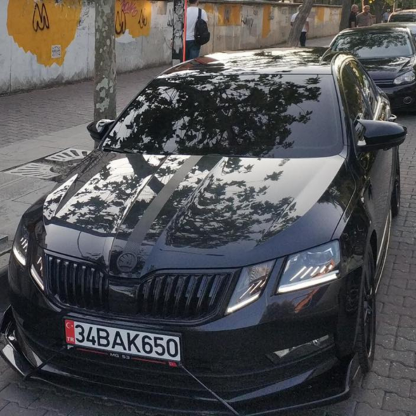 Skoda Octavia 2013-2020 Batman Yarasa Ayna Kapağı Piano Black Abs Plastik ürün görseli 1