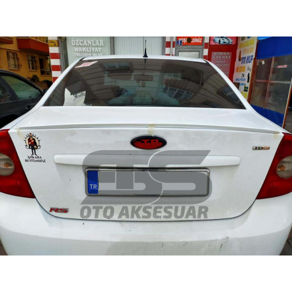 Ford Focus 2 - 2,5 Bagaj Üstü Slim Spoiler Piano Black Parlak Beyaz ürün görseli 1