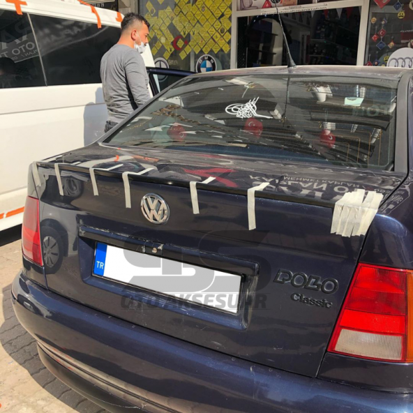 Polo Classic Bagaj Üstü Slim Spoiler Piano Black Parlak Siyah ürün görseli 1