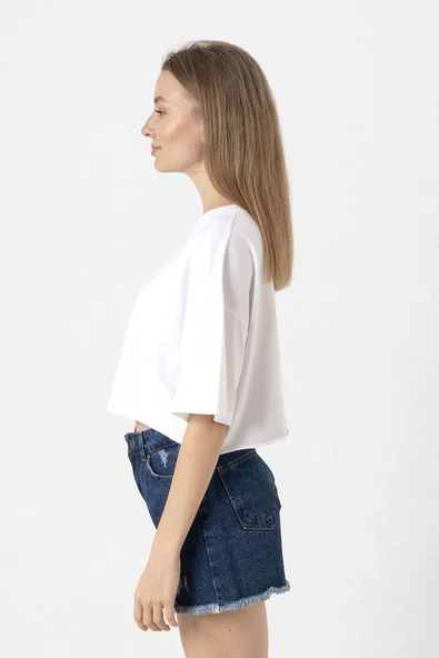 Goosebumps Lettern Beyaz Kadın Crop Tshirt - Resim 2