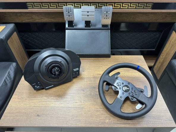 Thrustmaster T300RS GT PS/PC Direksiyon Seti (İKİNCİ EL) ürün görseli 1