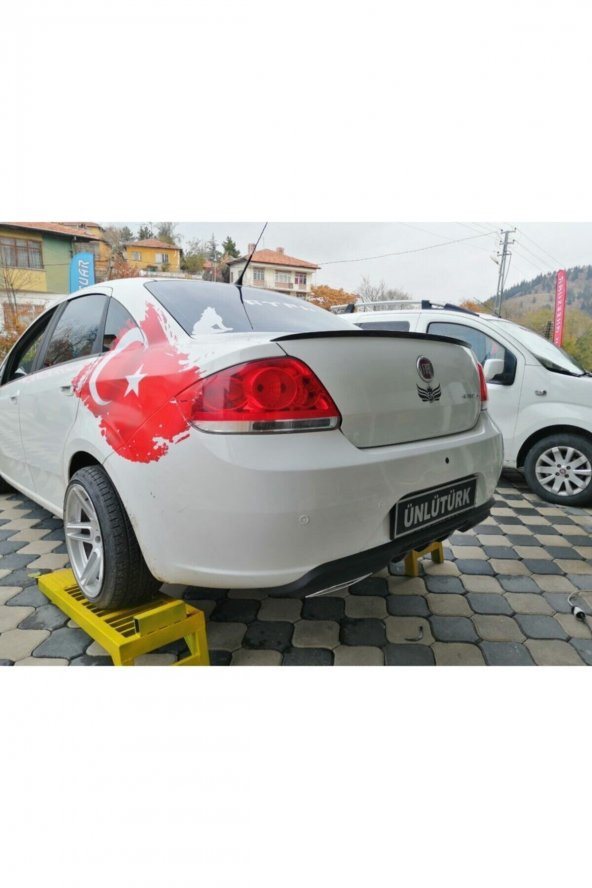 Fiat Linea Bagaj Üstü Spoiler Piano Black ürün görseli 1