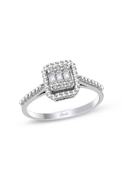 0.18 Ct Kalemli Tasarım Baget Kare Tektaş Yüzük ürün görseli 1