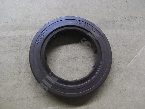 SYM GTS250 - JOYMAX 250 - CRUISYM 250 KEÇE 25*40*7 ürün görseli 1