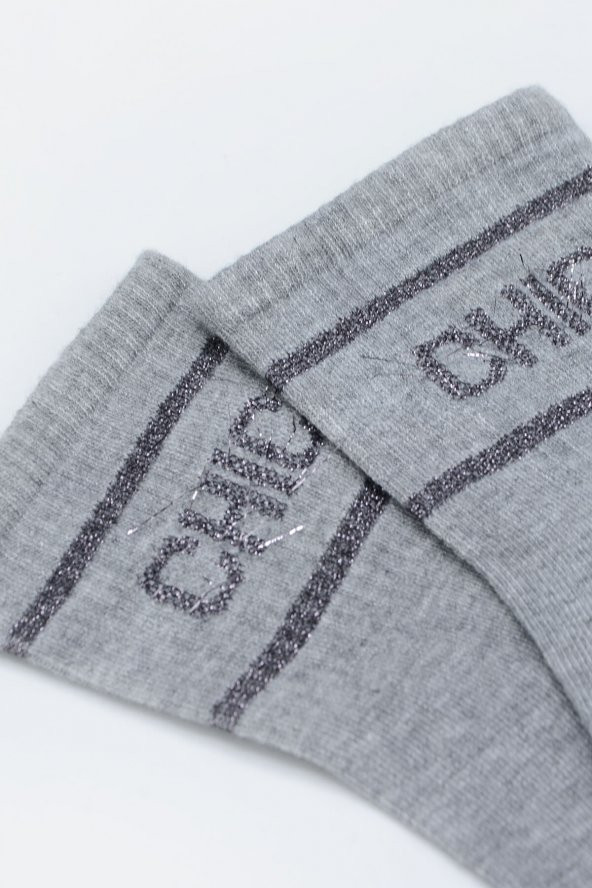 Gri Chic Slogan Baskılı Soket Çorap - Resim 2