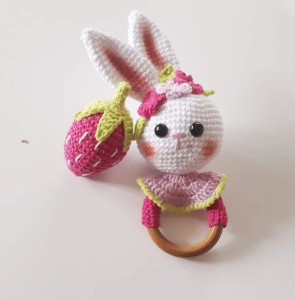 Çıngırak ve Vikvik Çilek Takımı Amigurumi Organik Oyuncak ürün görseli 1