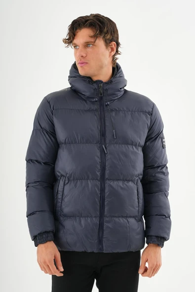 Erkek Regular Fit Astarlı Çok Cepli Kapuşonu Çıkan Rahat Mont ürün görseli 1