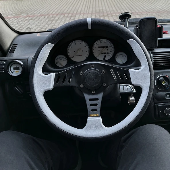 PTTAVM: Momo Spor Direksiyon 32cm Beyaz Detaylı- Yarış Spor