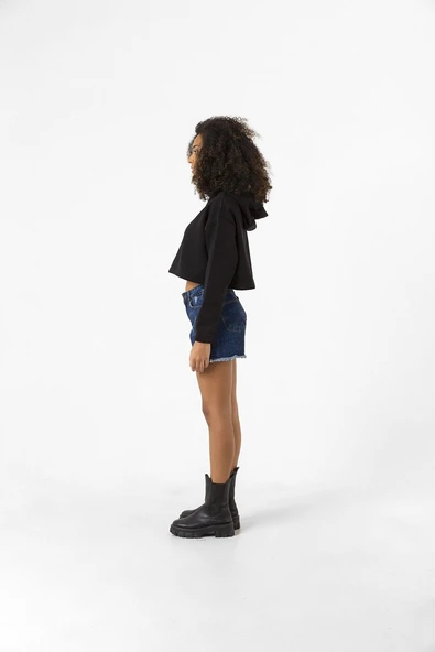 Basic Siyah Kapüşonlu Crop Sweatshirt - Resim 8