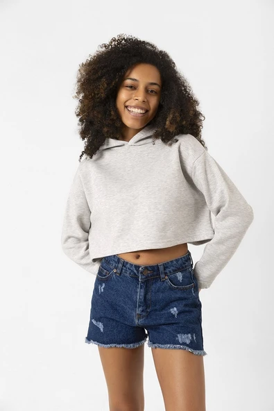 Basic Gri Kapüşonlu Crop Sweatshirt - Resim 7