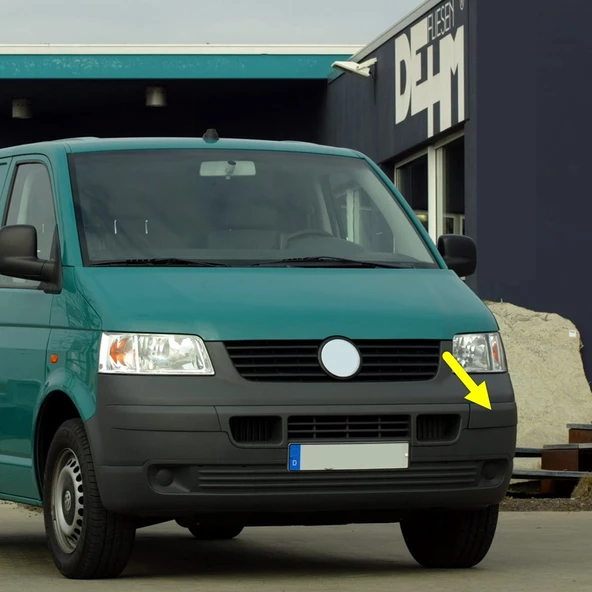 VW Transporter T5 2004-2010 Ön Tampon Sol Köşe Bandı 7H0807717 ürün görseli 1