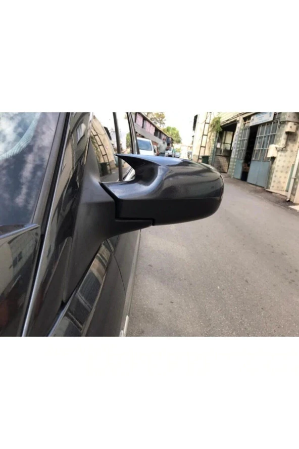 Megan 2 Uyumlu Yarasa Batman Ayna Kapağı Piano Black ürün görseli 1