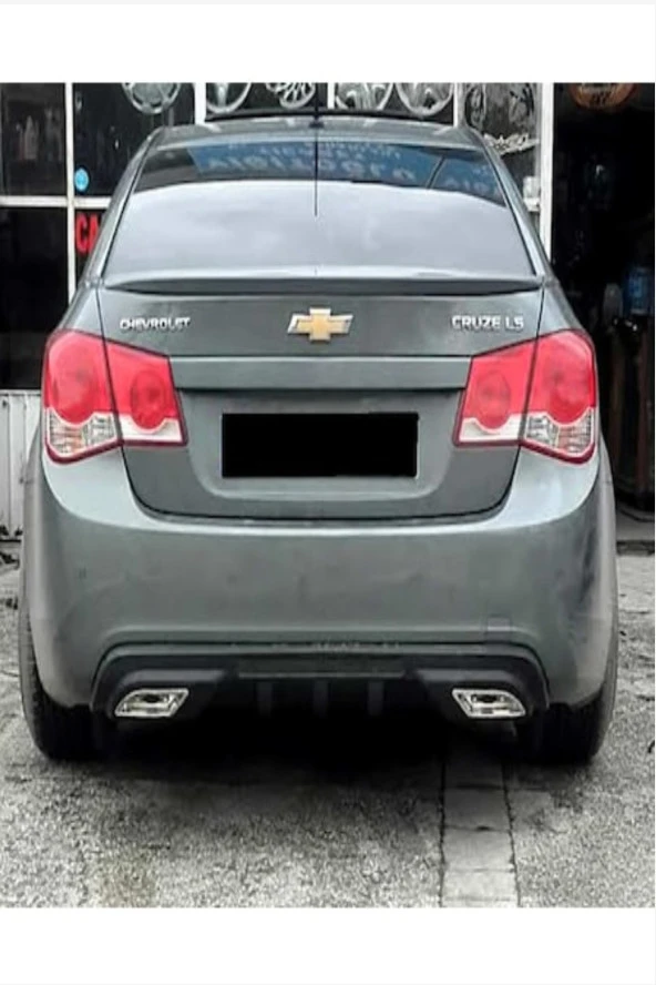 Chevrolet Cruze Difüzör Siyah Boyalı ürün görseli 1