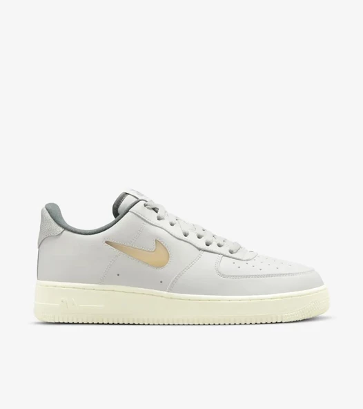 Air Force 1 "Light Bone and Coconut Milk" DC8894-001 Kadın Sneaker ürün görseli 1