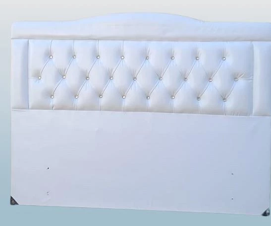 Başlık 90335 Çift Kişi 140 Model Suni Deri Beyaz Kumaş Dolgun Kapitone El Yapım ürün görseli 1