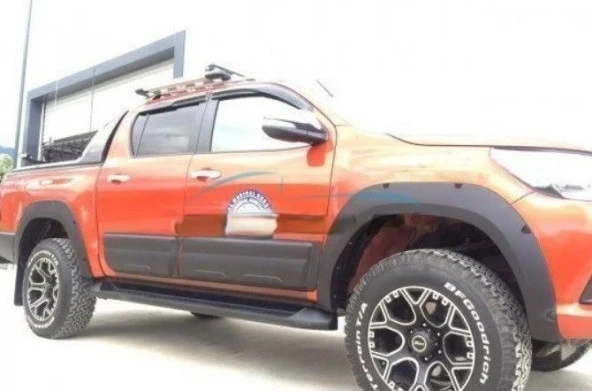 Toyota Hilux Çamurluk için Kaplama Civatasız 2.5Cm Dodik Seti 2012 / 2019 ürün görseli 1