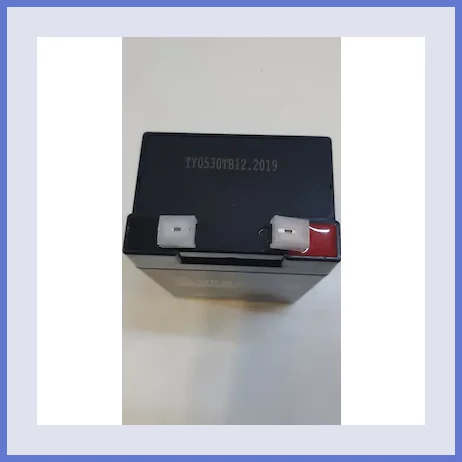 4V 8AH Akü 4 Volt 8 Amper 4V 8AH Işıldak Fener Terazi Kantar Baskül Aküsü Kuru Tip Akü El Feneri Aküsü ürün görseli 1