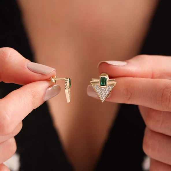 Altın Emerald Taşlı Üçgen Küpe Özel Tasarım ürün görseli 1
