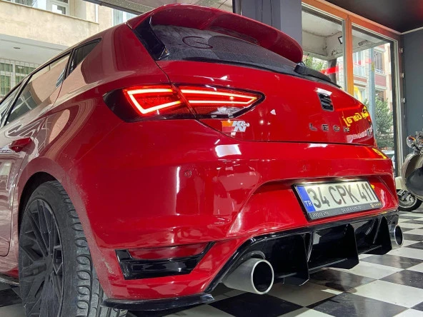 Seat Leon Mk3 için Aero Tampon Orta Flapları (Plastik) Boyalı Parlak Siyah ürün görseli 1