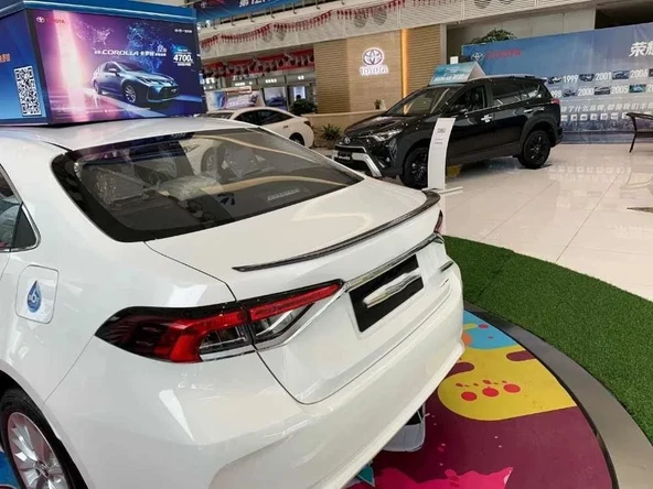 Toyota Corolla Uyumlu E210 (2018 Sonrası) Bagaj Üstü Spoiler (Plastik) ürün görseli 1