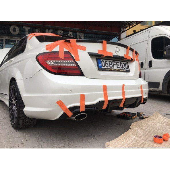 Mercedes C180 Amg Difüzör (makyajlı) Plastik - Parlak Siyah ürün görseli 1