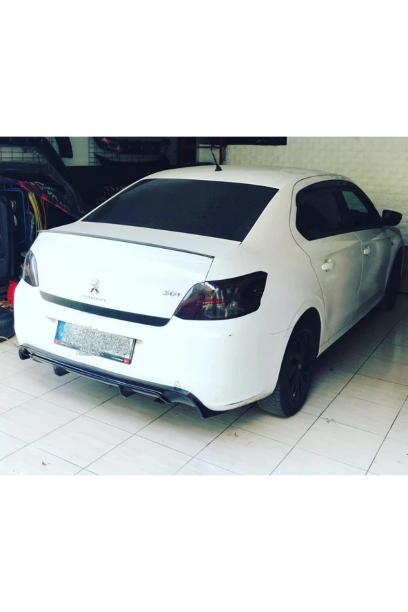 Peugeot 301 Difüzör - Parlak Siyah - Plastik ürün görseli 1