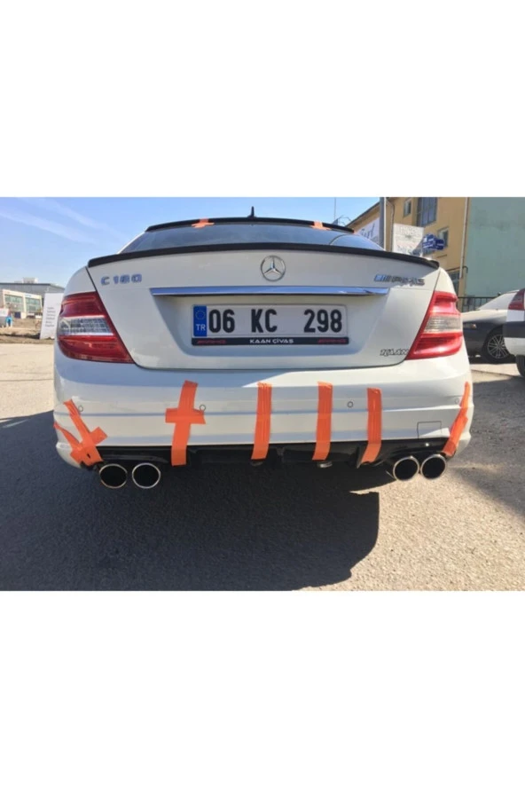 Mercedes W204 C180 Amg Difüzör (plastik - Parlak Siyah) makyajsız ürün görseli 1
