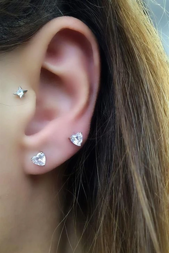 Sky Diamond  Taşlı Minimal Kalp Küpe ürün görseli 1