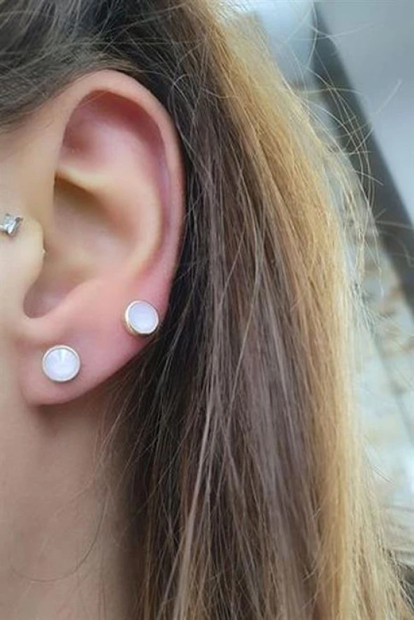 Pembe Swarovski Taşlı 925Ayar Gümüş Üzerine Altın Kaplama Top Küpe ürün görseli 1