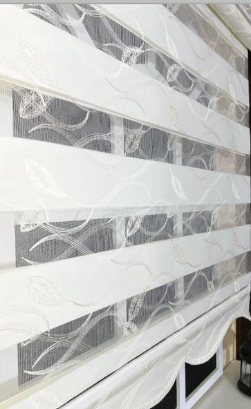 StorBurada Zebra Stor Nakışlı Ekru Etek Dilimli ST 123  Ekru 80 x 200 ürün görseli 1