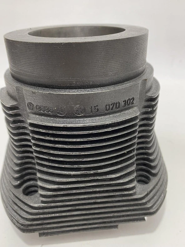 Volkswagen Piston Silindiri 15 070 302 (2.El) - Resim 2