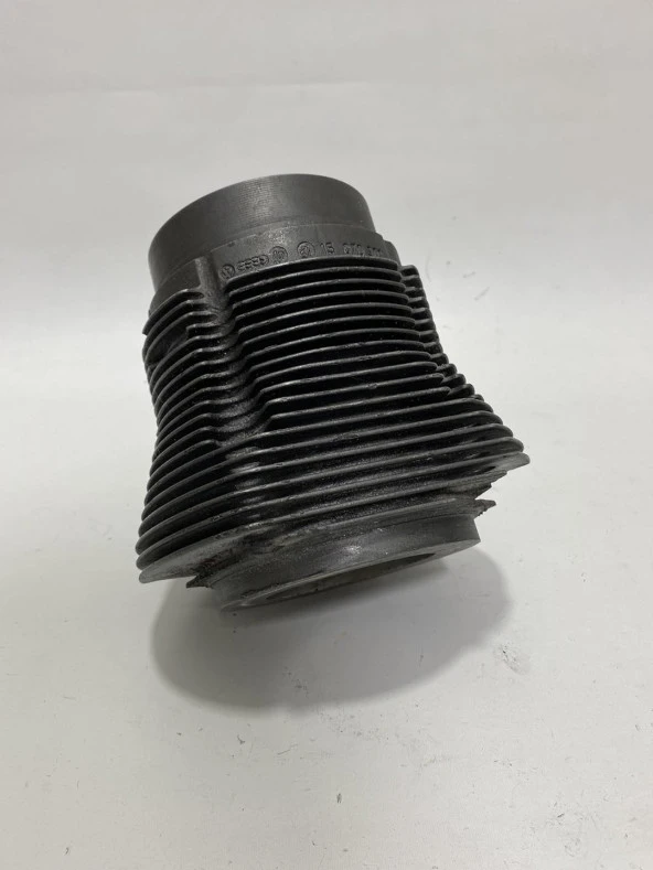 Volkswagen Piston Silindiri 15 070 302 (2.El) - Resim 3