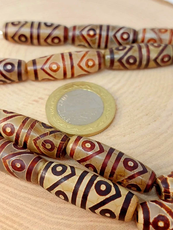 8 Göz Tibet Akik Taşı Silindir Kesim 10x30mm/adet (45806-1) ürün görseli 1
