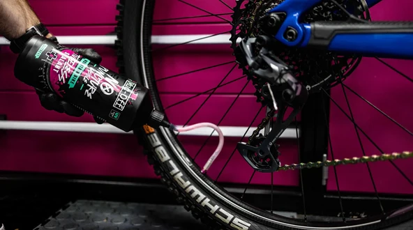 Muc-Off No Puncture MTB Tubeless Sıvısı 1L ürün görseli 1