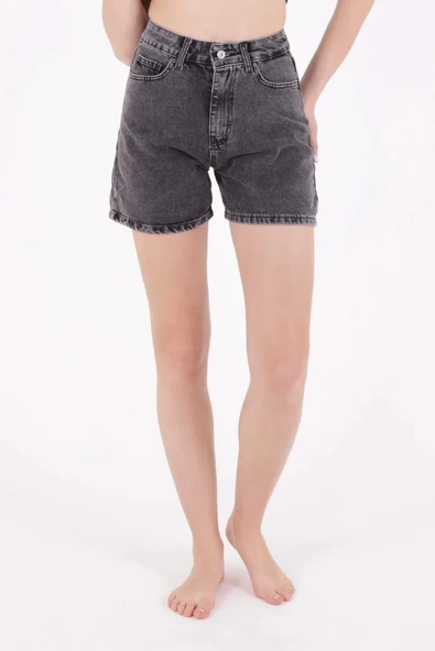 Paçaları Çift Katlı Cepli ve Astarsız Mom Fit Kadın  Kısa Kot Şort Kar Antrasit Denim ürün görseli 1