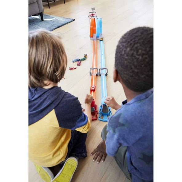Hot Wheels® Çift Çemberde Depar Pist Seti GFH85 - Resim 2