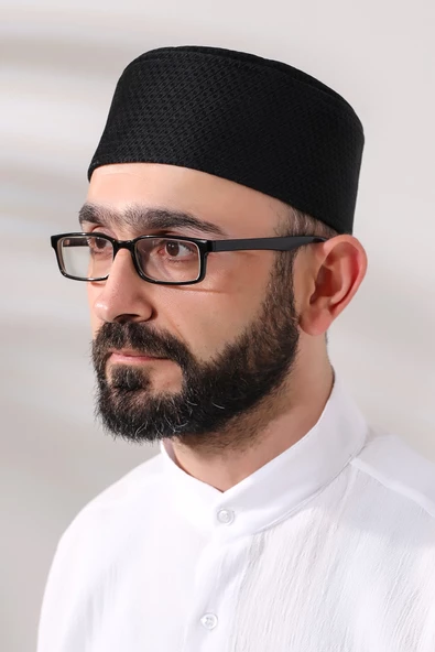 Siyah Petek Kareli Kadife Kalıp Namaz Takkesi ürün görseli 1
