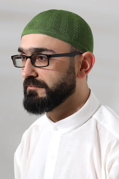 Fıstık Yeşili Safir Dantel Detaylı Örme Namaz Takkesi ürün görseli 1
