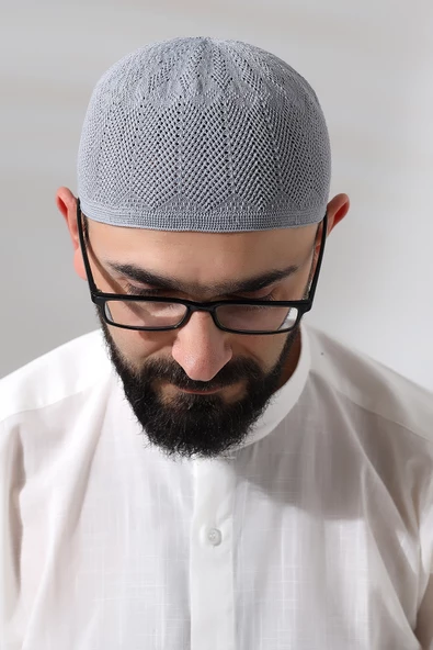 Gri Safir Dantel Detaylı Örme Namaz Takkesi - Resim 4