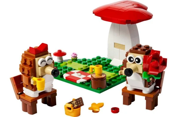 LEGO Seasonal 40711 Hedgehog Picnic Date - Resim 3