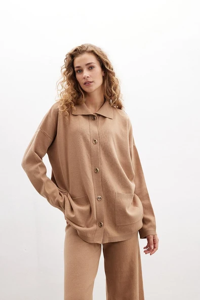 Peraluna DENISE CARDIGAN Polo Yaka Geniş Kesim Pamuk-Yün Kadın Triko Hırka - Camel ürün görseli 1