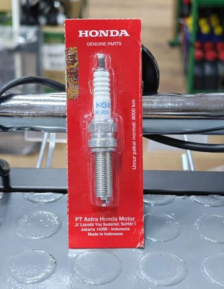 Honda Forza 250 Orjinal Buji Ngk Lmar8L-9 (Nss 250) 2018-2026 Arasmto ürün görseli 1