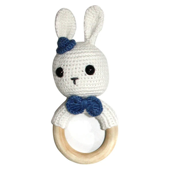 Küçük Mavi Şapkalı Beyaz Tavşan Amigurumi Çıngırak ürün görseli 1
