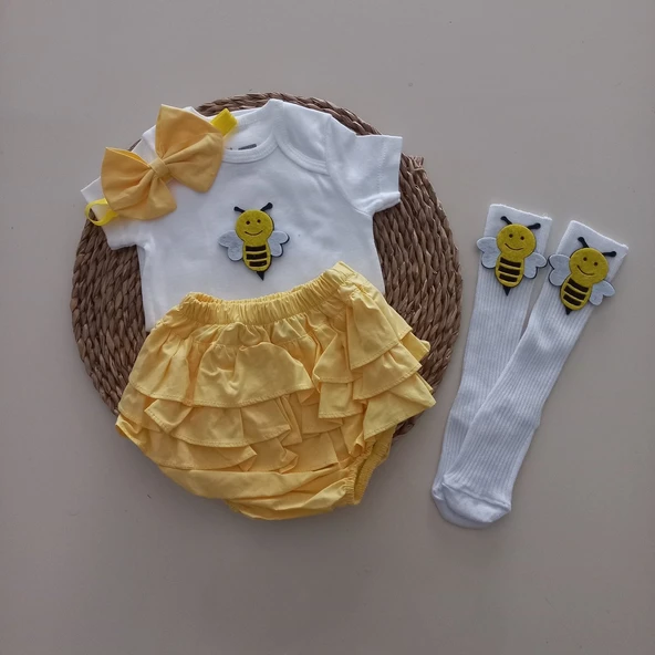 MARS BABY Kız Bebek Sarı Arılı Fırfır Şort Etek Bodyli Çorap Takımı ürün görseli 1
