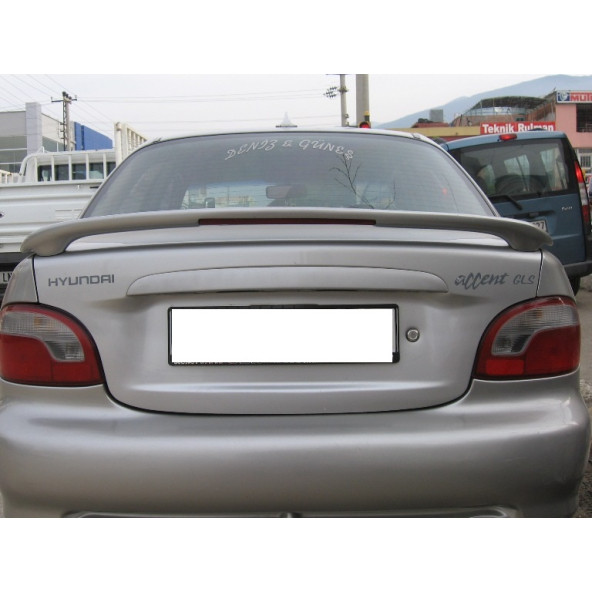 hyundai accent yumurta kasa ışıklı spoyler ürün görseli 1