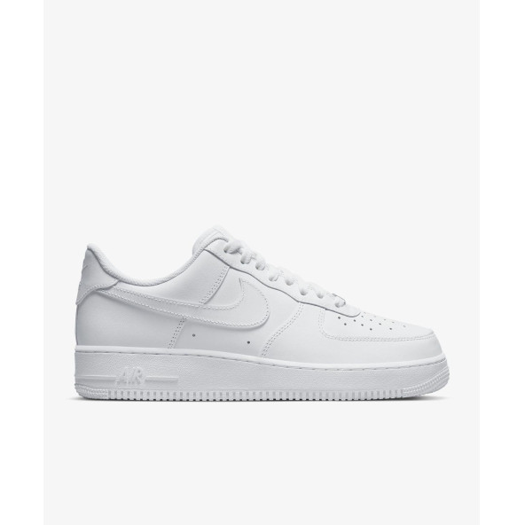 Nike Air Force 1 07 Beyaz Unisex Sneaker Ayakkabı ürün görseli 1